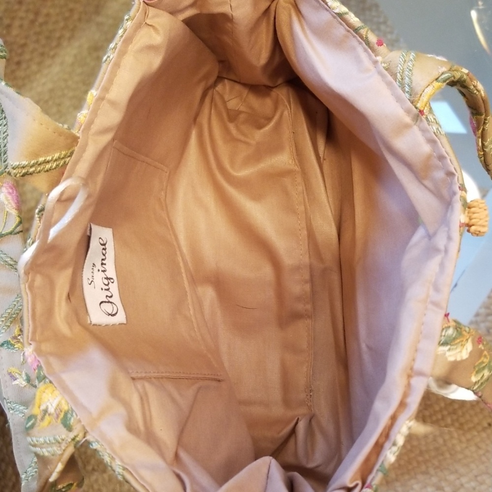Purse - Picture 4 of 4